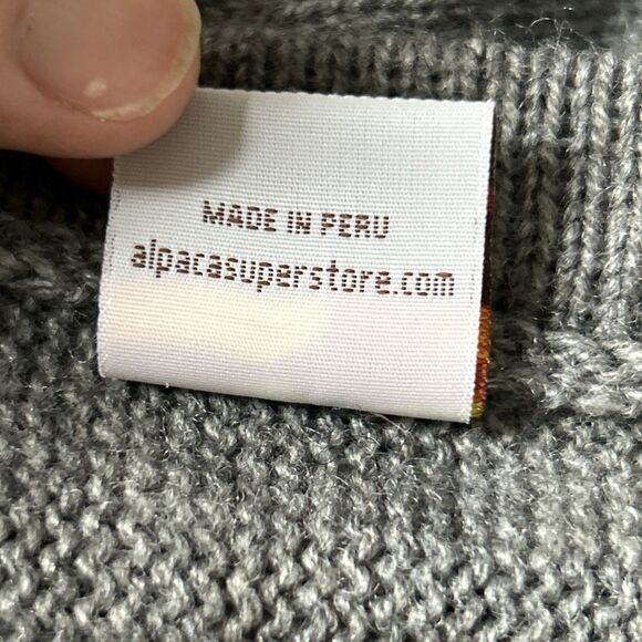 Alpaca Warehouse Shawl Grey Knit Fringed Wrap/Cape Neutral Boho Made in Peru OS - Picture 6 of 6